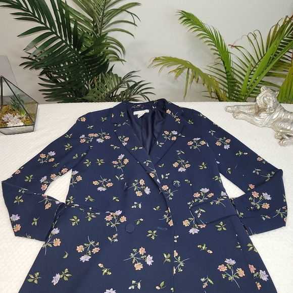 Blazer - Picture 2 of 5